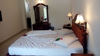 Sarathchandra Tourist Guest House