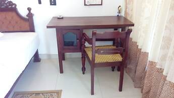 Sarathchandra Tourist Guest House