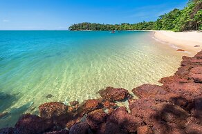 The ShellSea Krabi Luxury Beach Front Resort & Pool Villa