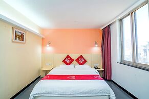 LN White House Hotel