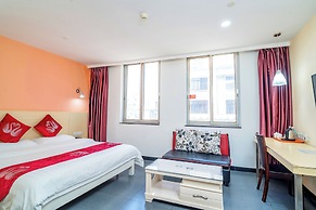 LN White House Hotel