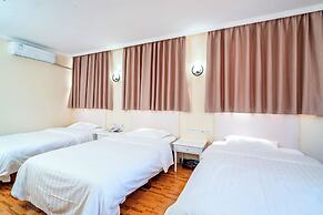 LN White House Hotel