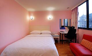 LN White House Hotel