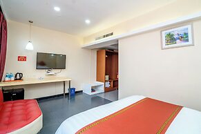 LN White House Hotel