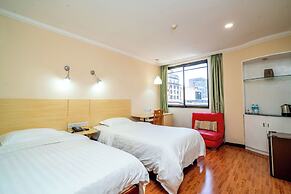 LN White House Hotel