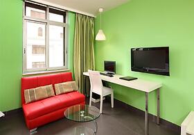 LN White House Hotel