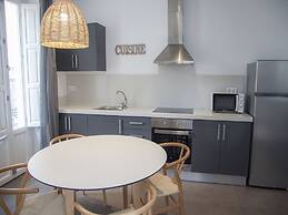 Flats Friends Soho Suites