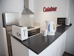 Flats Friends Soho Suites