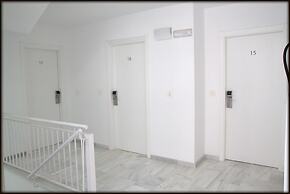 Flats Friends Soho Suites