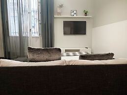 Flats Friends Soho Suites