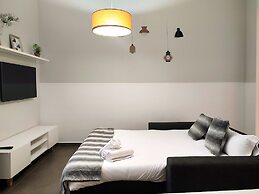 Flats Friends Soho Suites