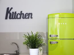 Flats Friends Soho Suites