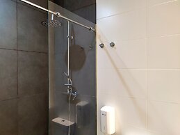 Flats Friends Soho Suites