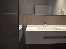 Flats Friends Soho Suites