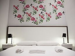 Flats Friends Soho Suites