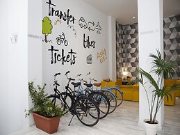 Flats Friends Soho Suites