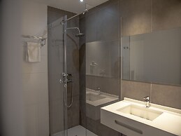 Flats Friends Soho Suites