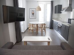 Flats Friends Soho Suites