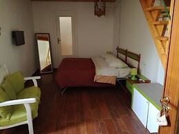 B&B PompeiLog