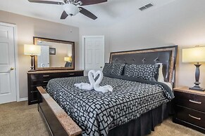 Thomas's Hillcrest Estate Villa