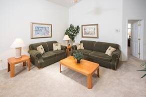 Sarah's Hampton Lakes Villa