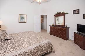 Sarah's Hampton Lakes Villa