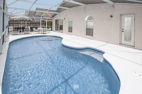 Sarah's Hampton Lakes Villa