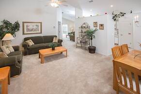 Sarah's Hampton Lakes Villa