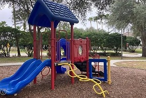 Sarah's Hampton Lakes Villa