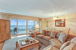 Oceanfront Condo with Spacious Patio and Private Walkway to the Beach 