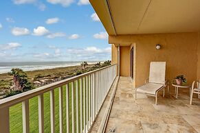 Oceanfront Condo with Spacious Patio and Private Walkway to the Beach 