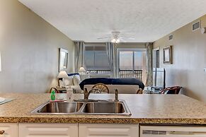 Coral Sands 102 2 Br condo by RedAwning