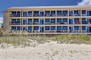Coral Sands 102 2 Br condo by RedAwning