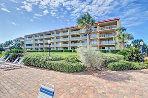 Oceanfront Condo, Private Walkway to the Beach by RedAwning