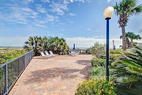 Oceanfront Condo, Private Walkway to the Beach by RedAwning