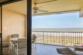 Oceanfront Condo, Private Walkway to the Beach by RedAwning