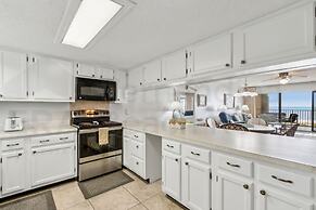 Ocean View Condo, Easy Acces to the Pool and Private Walkway to the Be