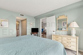 Ocean View Condo, Easy Acces to the Pool and Private Walkway to the Be