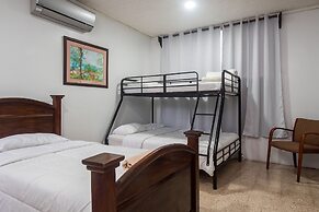 Hotel Cañas