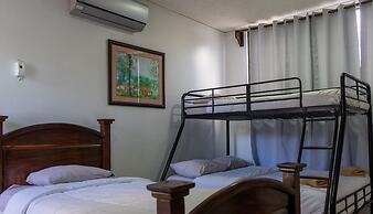 Hotel Cañas