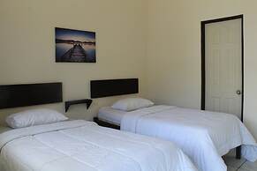 Hotel Cañas