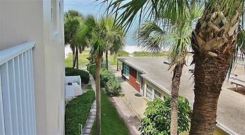 Hamilton 206 2 Br condo by RedAwning