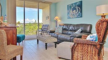 Hamilton 206 2 Br condo by RedAwning