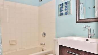 Hamilton 206 2 Br condo by RedAwning