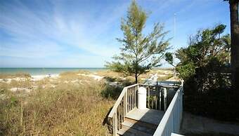 Hamilton 206 2 Br condo by RedAwning