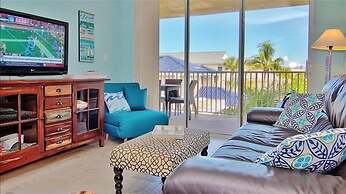 Hamilton 206 2 Br condo by RedAwning