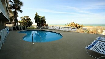 Hamilton 206 2 Br condo by RedAwning