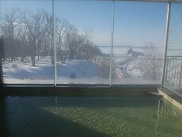 Shiretoko Yuhi No Ataruie Onsen Hostel