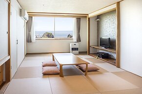 Shiretoko Yuhi No Ataruie Onsen Hostel