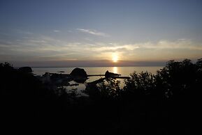 Shiretoko Yuhi No Ataruie Onsen Hostel